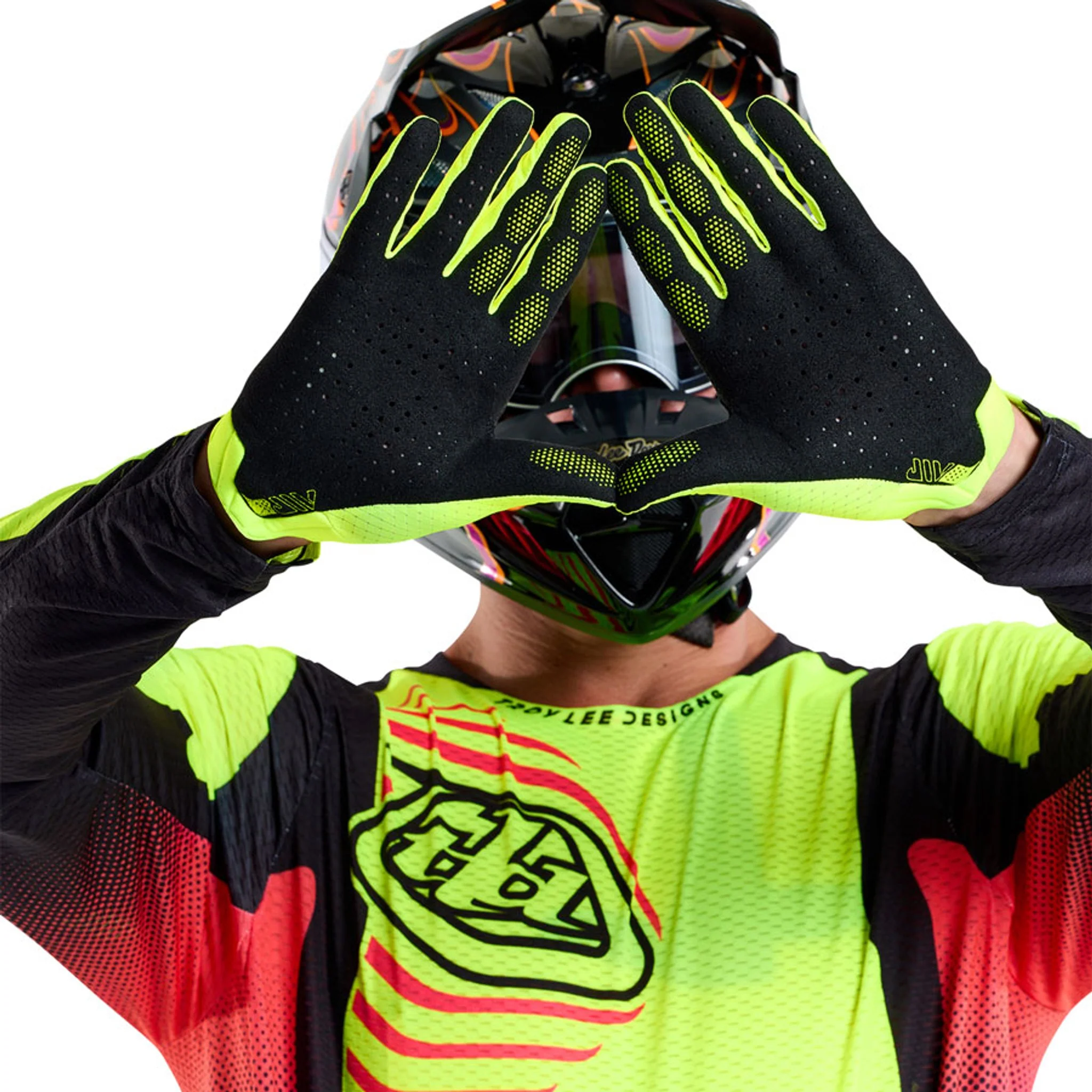 Air Gloves - Image 17