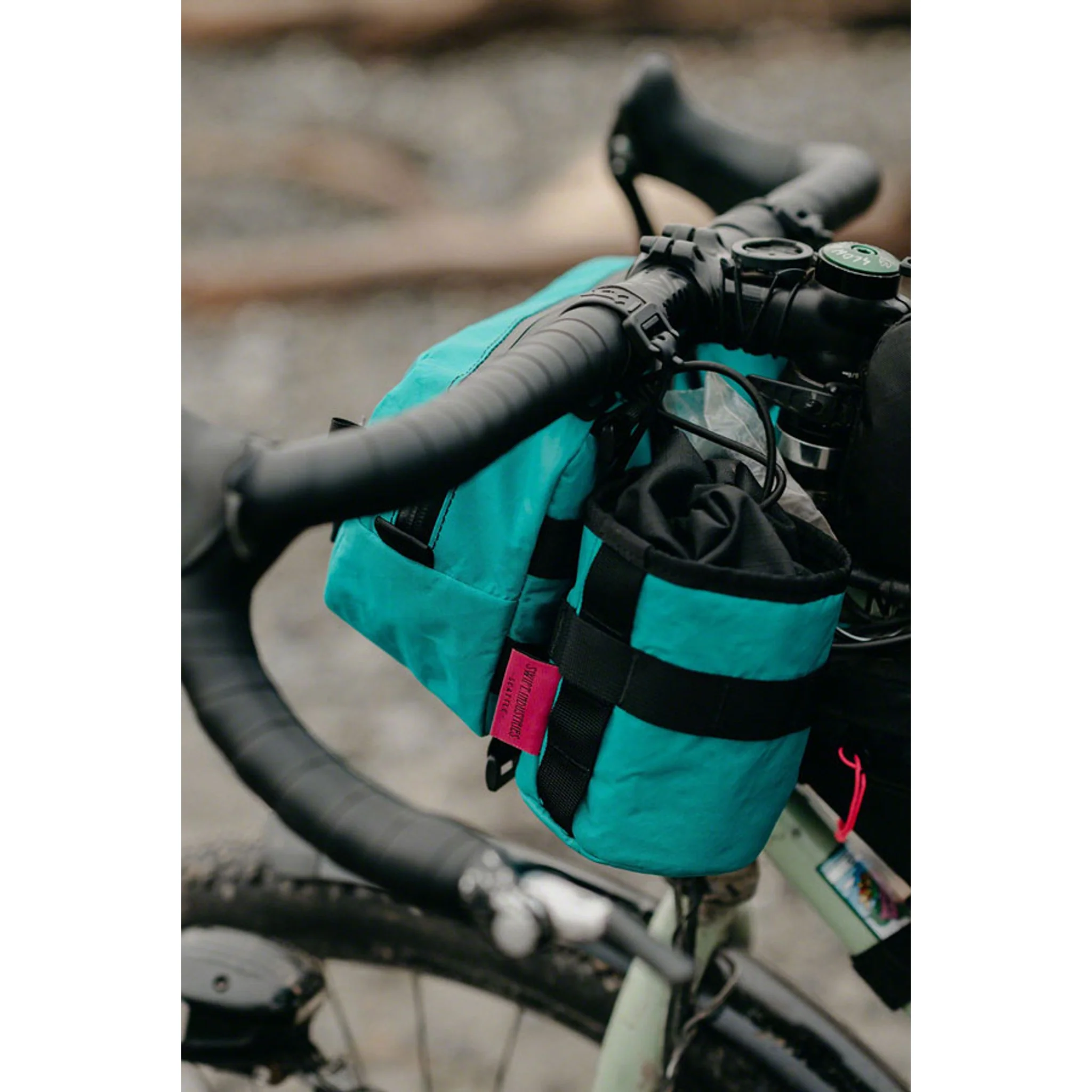 Kestrel Handlebar Bag - Image 9
