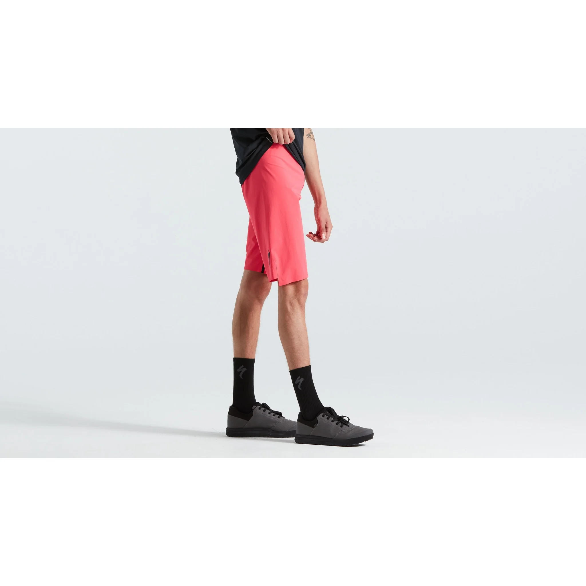 Men's Trail Air Shorts - Image 24