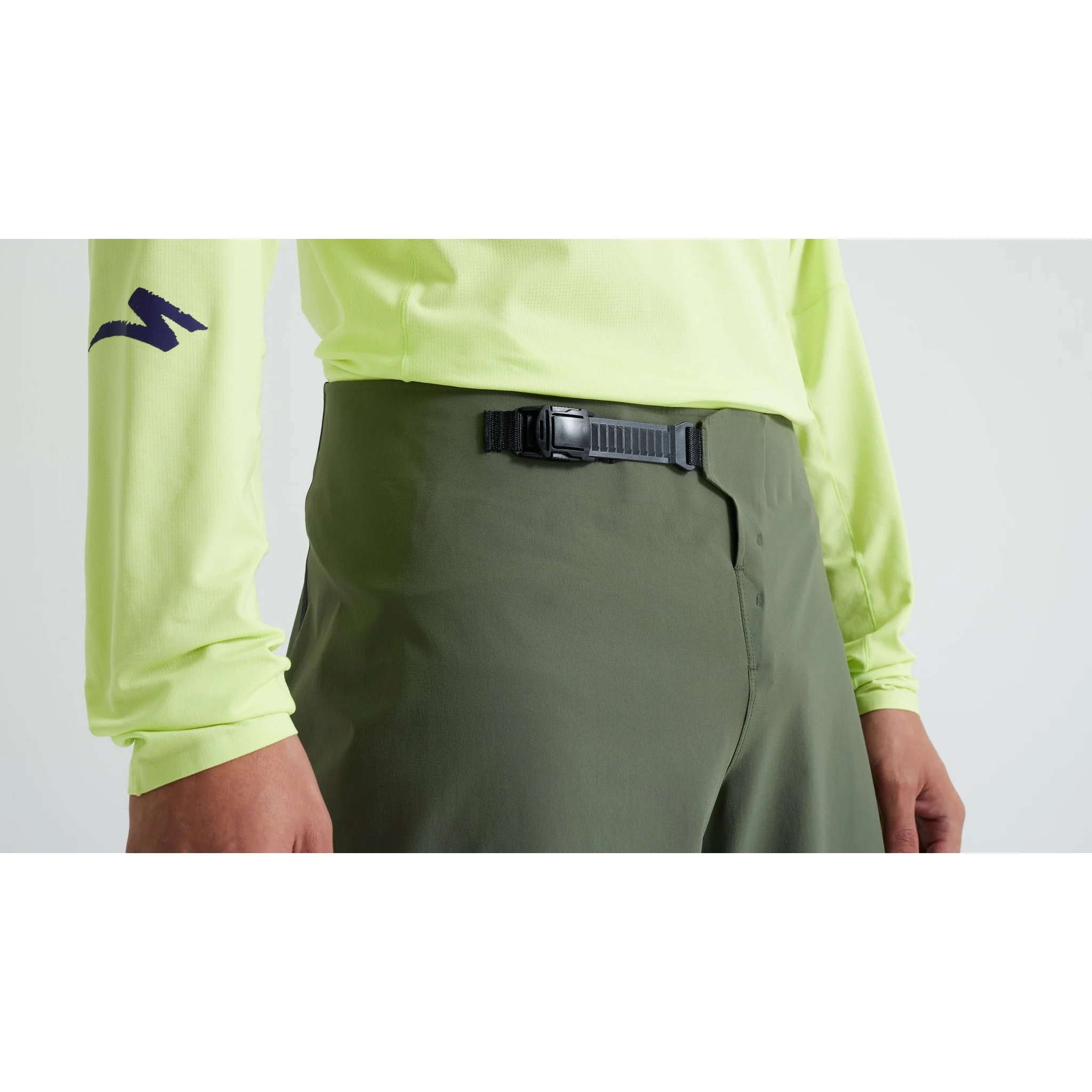 Men's Trail Air Shorts - Image 31