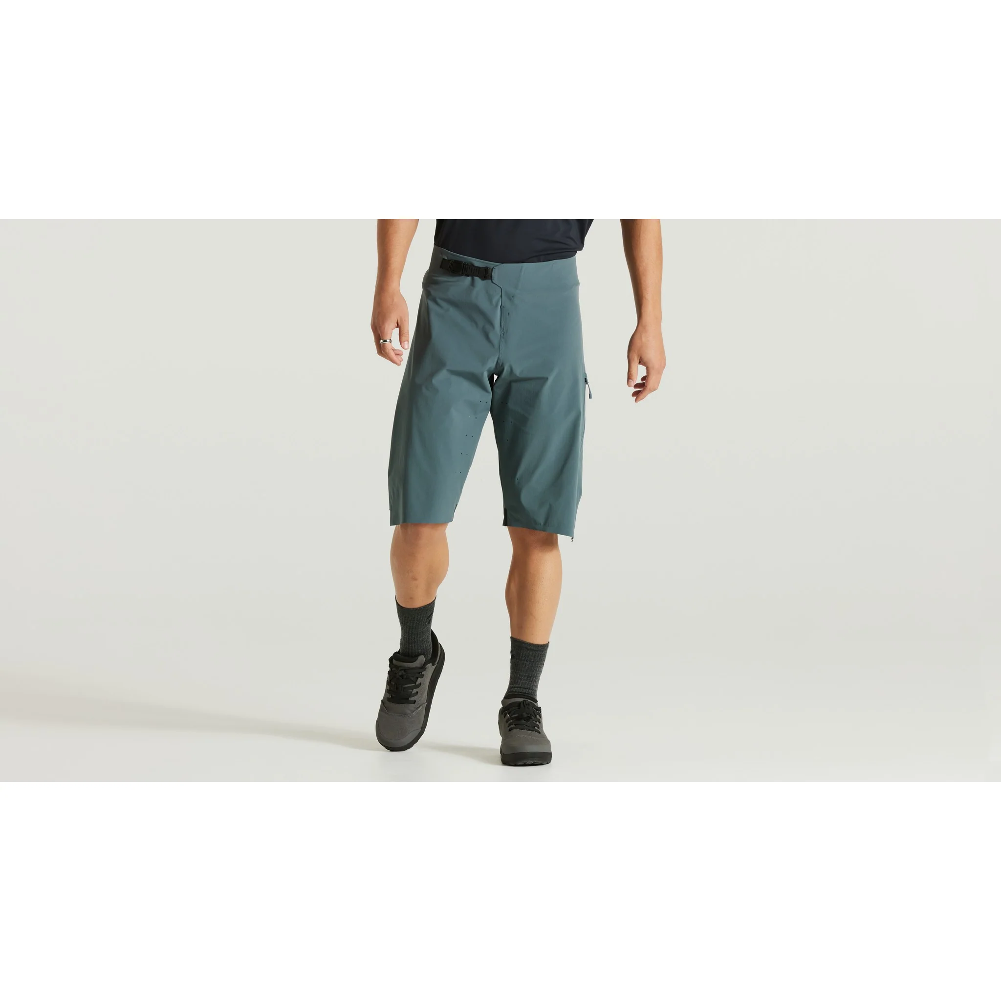 Men's Trail Air Shorts - Image 8