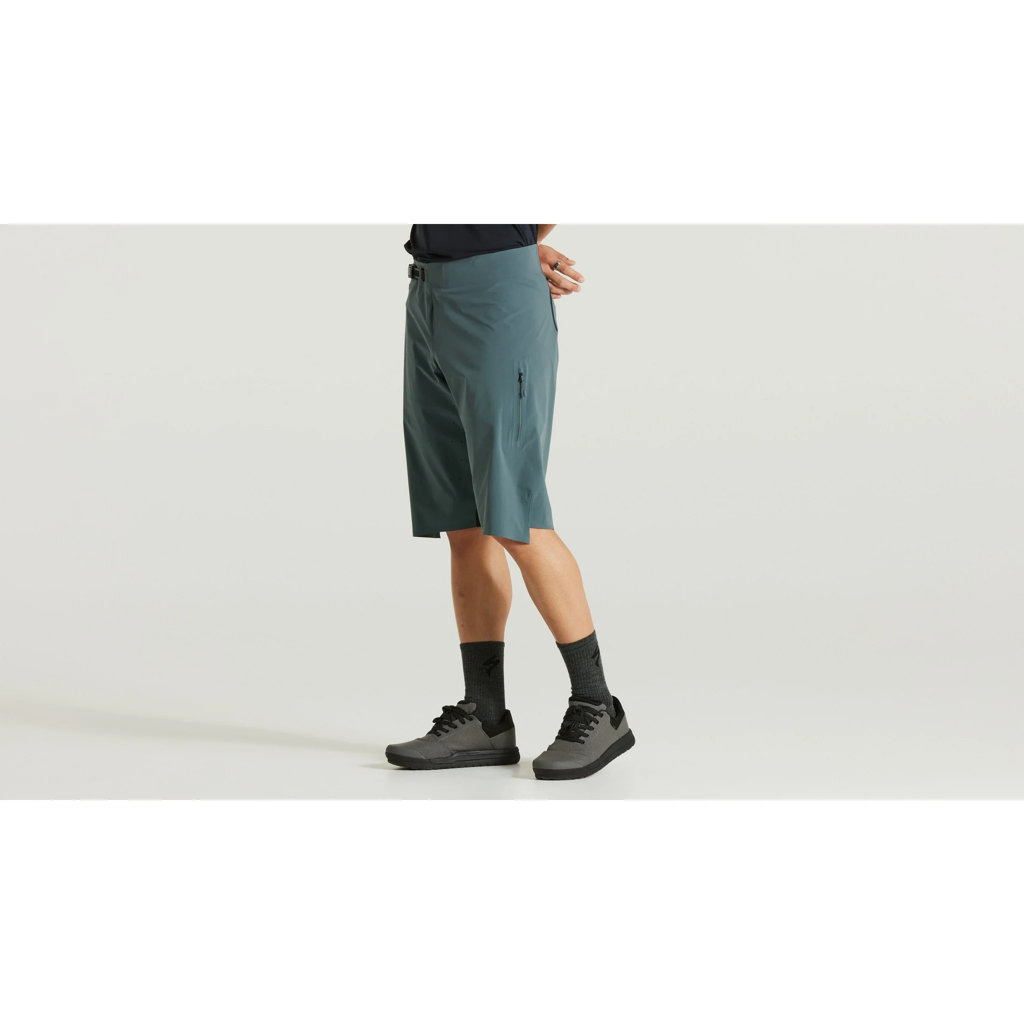 Men's Trail Air Shorts - Image 9