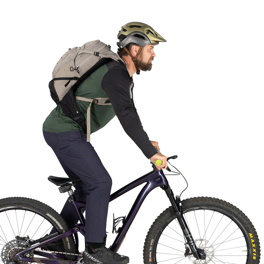 Raptor Hydration Pack - Image 42