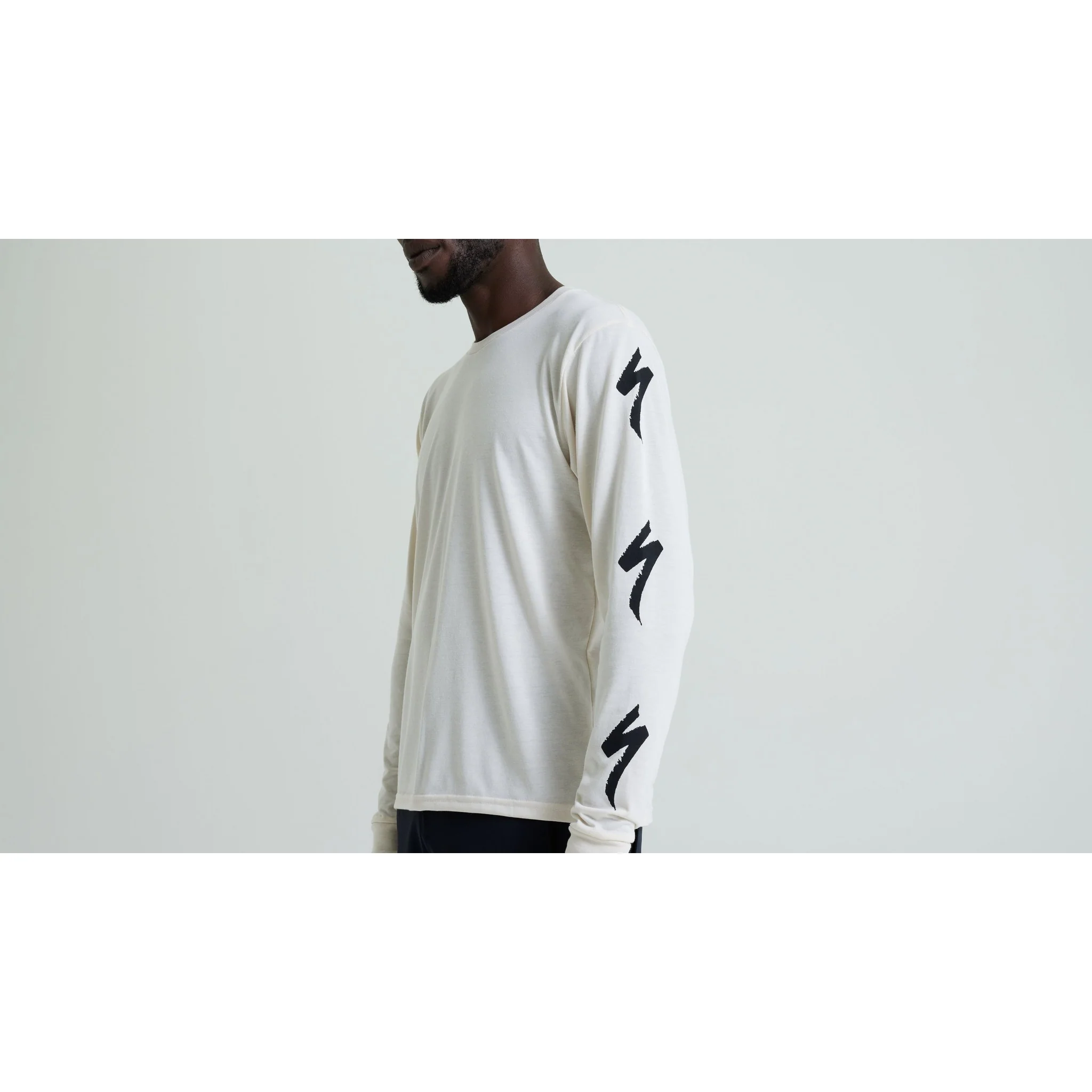 Reign Long Sleeve T-Shirt - Image 15