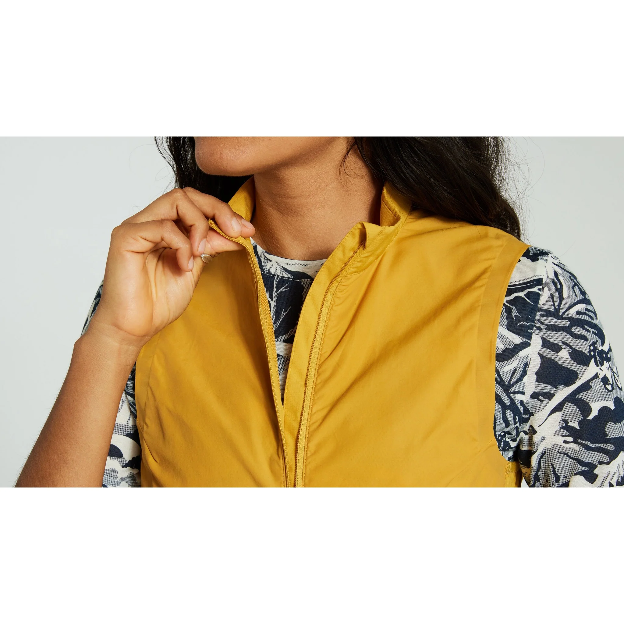 Women's Specialized/Fjällräven Adventure Vest - Image 12