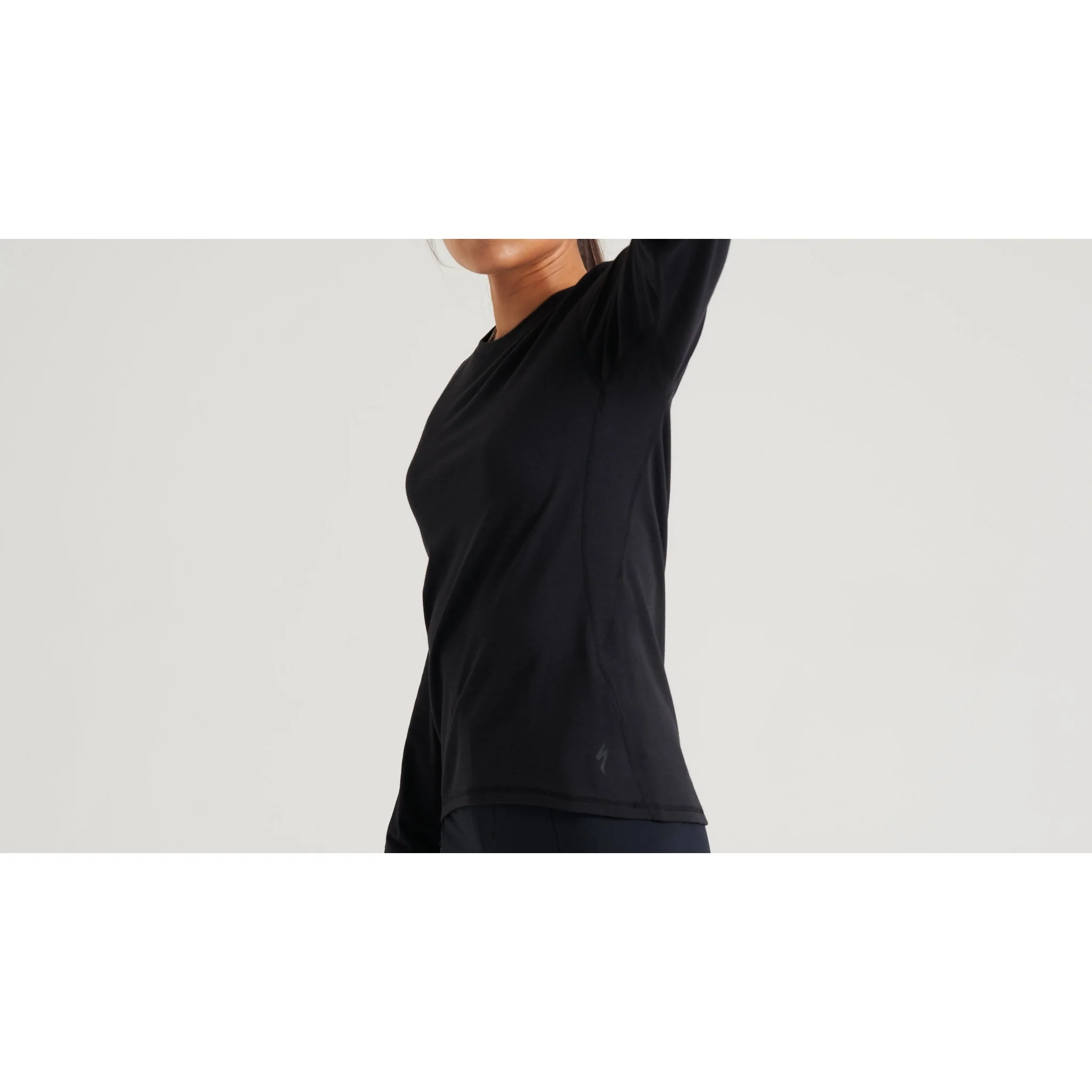Women's Traction Long Sleeve Tee - Image 9